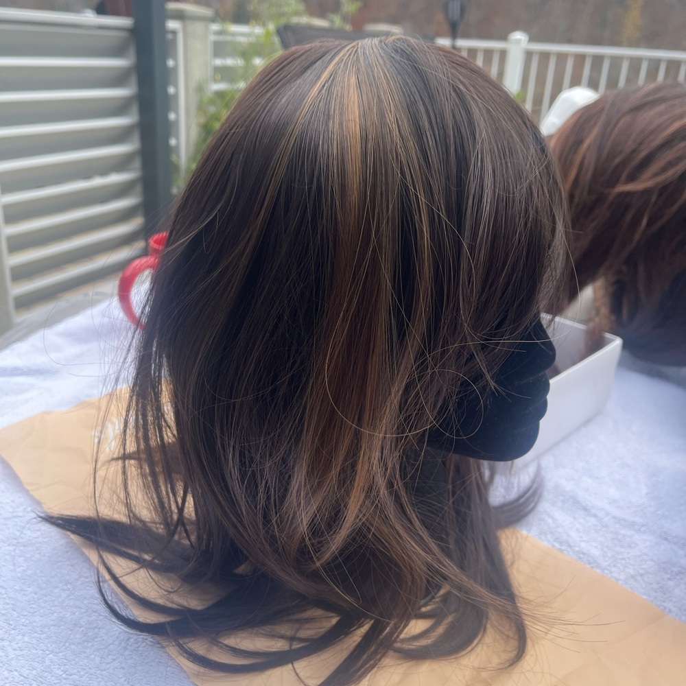 NEW Beautiful Hair Extensions/Clip in Hair Topper w/Bangs